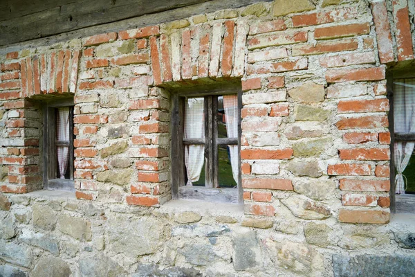 Bauernhaus Bayern Mit Vielen Details Vom Dach Bis Holzfenstern Und — Stockfoto