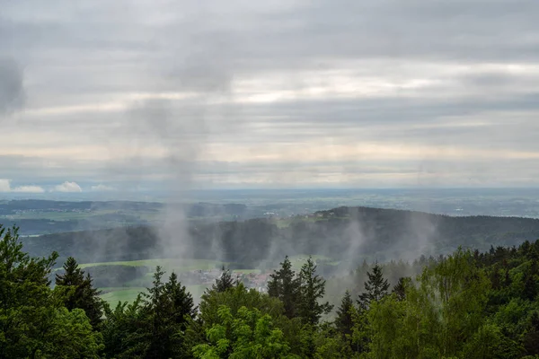 Krajobraz Zdjęcia Chmur Błękitne Niebo Bawarskim Lesie Fascynującymi — Zdjęcie stockowe