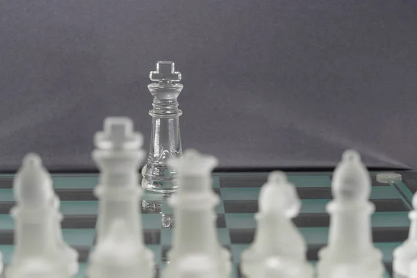 Chess Game Pieces Made Glass Queen King Pawn Game Board — Stock fotografie