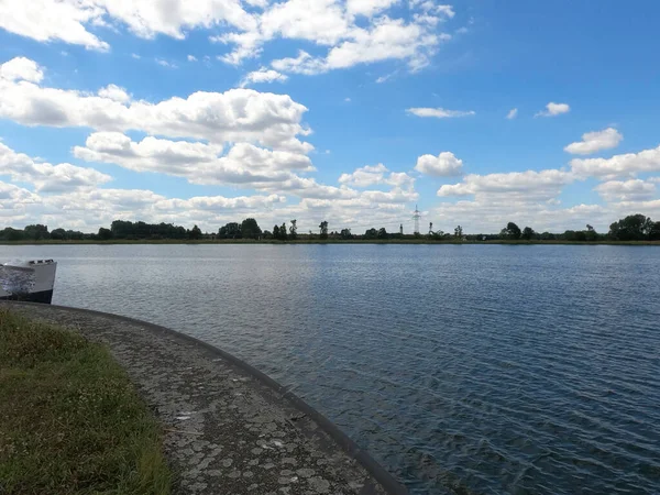 Prachtig Uitzicht Het Meer Het Park — Stockfoto