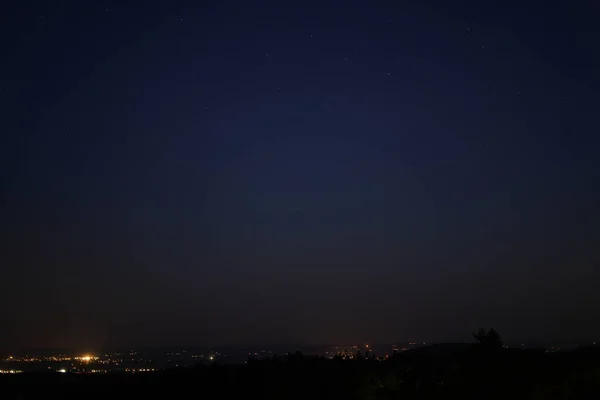 Nocne Niebo Gwiazdami Księżycem — Zdjęcie stockowe