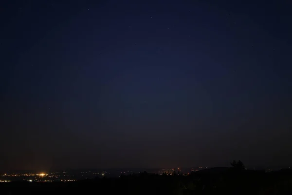 Nachthimmel Mit Sternen Und Mond — Stockfoto