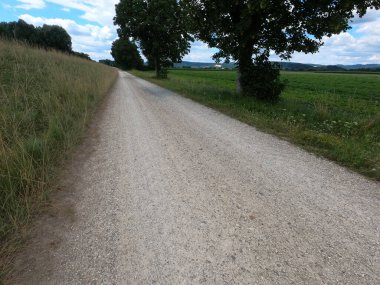 Kırsalda yol