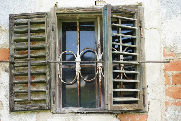Wooden Parts Windows Doors Roof Walls Old House Garden — Stockfoto