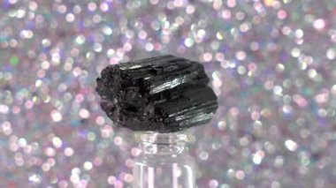 Mineral içerikli kuvars 