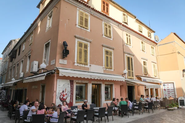 Restaurante del casco antiguo en Zadar —  Fotos de Stock