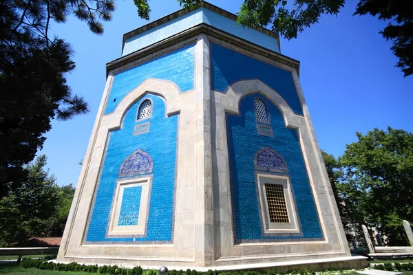 Yeşil türbe (yeşil türbe)