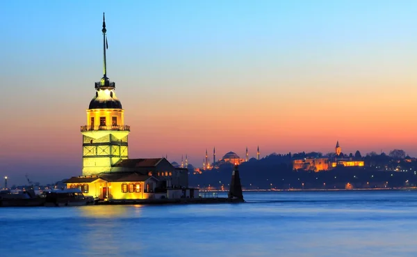 The Maiden's Tower — Stock Photo, Image