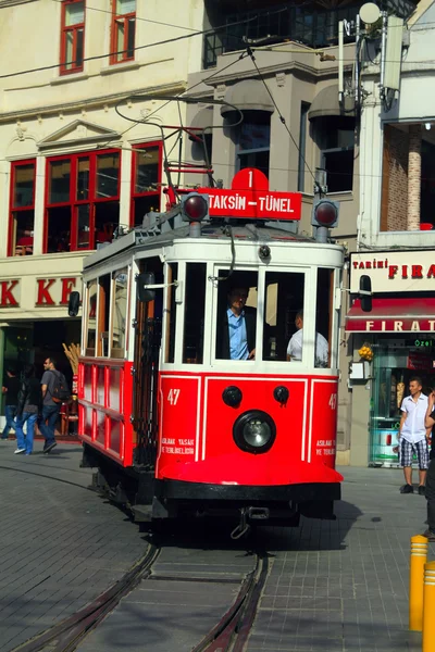 Istiklal tramwaj — Zdjęcie stockowe