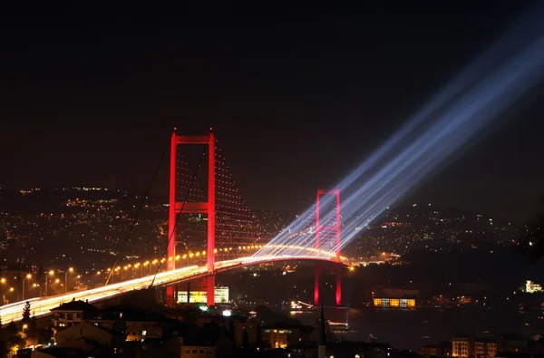 Istanbul bosporus brücke — Stockfoto