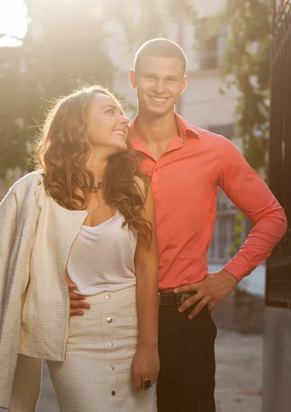 Foto de moda de casal elegante sexy na paixão concurso — Fotografia de Stock