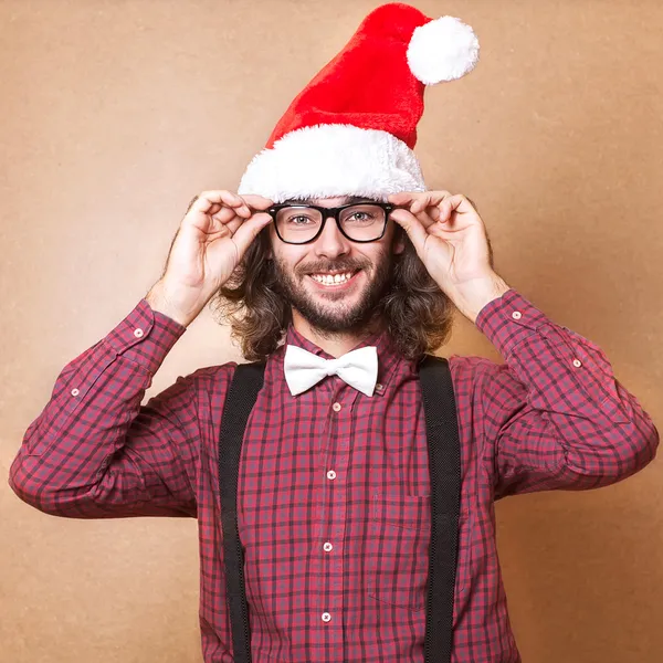 Pohledný muž, oblečený jako santa claus. emoční portrét, bederní — Stock fotografie