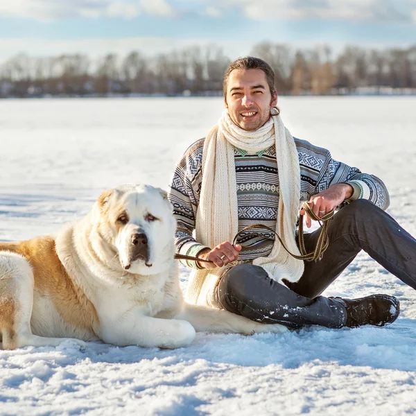 Hombre y perro — Foto de Stock