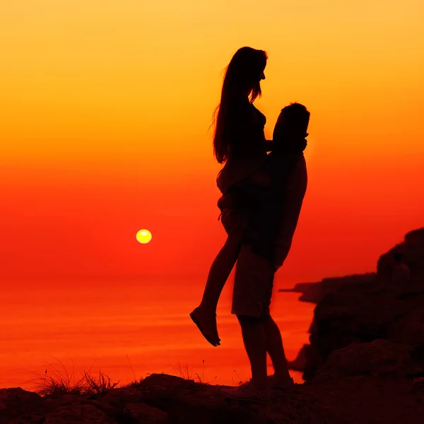 Silhouette couple in love — Stock Photo, Image