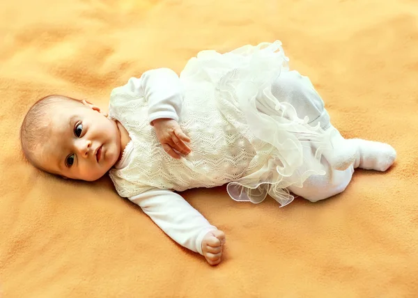 Baby outdoors — Stock Photo, Image