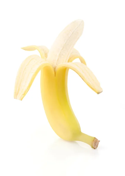 Half gepelde banaan — Stockfoto