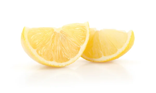 Лимонные ломтики — стоковое фото