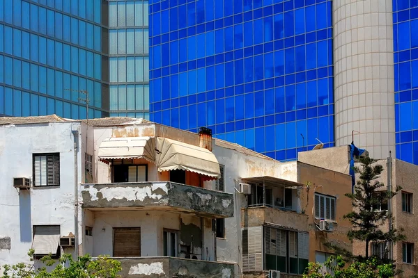 Yeni sky.israel ile beyaz şehir — Stok fotoğraf