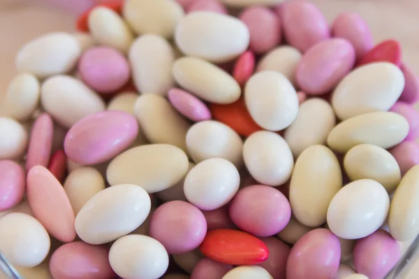 Multi colored Jordan Almonds in bowl — Stock Photo, Image