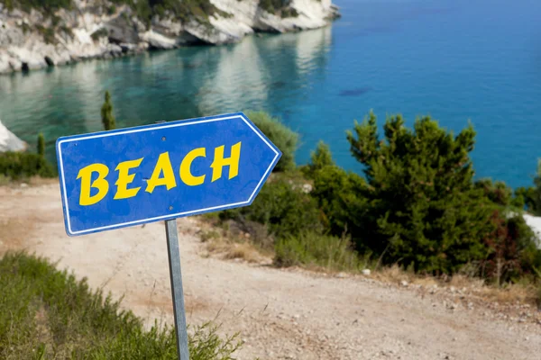 Strand-hozzáféréssel rendelkezik, a jel "beach" — Stock Fotó