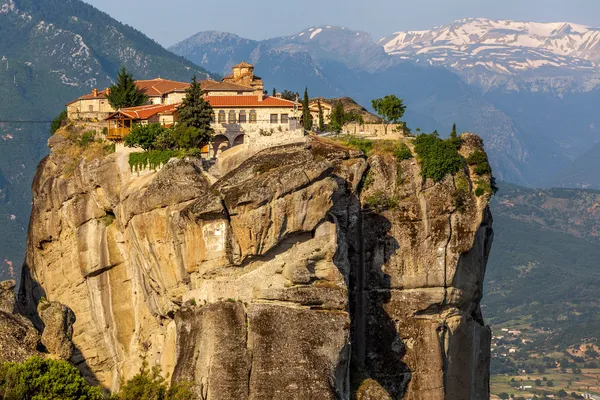 Klášter Nejsvětější Trojice (1475), Meteora, Řecko — Stock fotografie