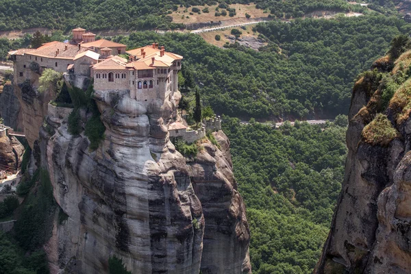 Meteora yaz, Yunanistan Tırhala bölgedeki varlaam Manastırı — Stok fotoğraf