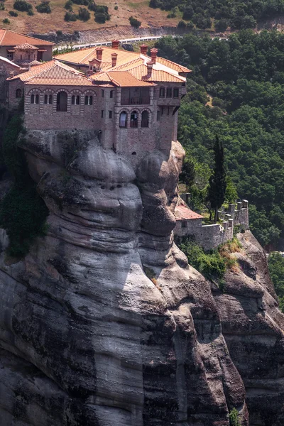 Klasztor z meteora Grecja, piękny krajobraz z wysokości roc — Zdjęcie stockowe