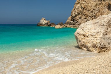 egremni beach lefkada