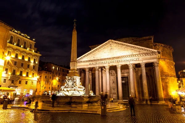 Panteão à noite, Roma — Fotografia de Stock