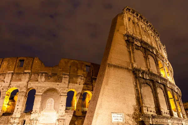 밤에 콜로세움, 이탈리아, 로마 — 스톡 사진