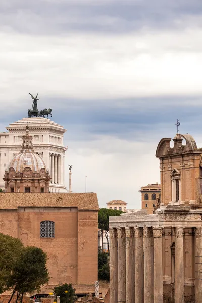 Weergave van de nationale, monument een vittorio emanuele ii van de r — Stockfoto