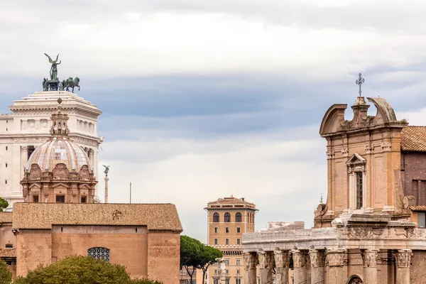 Weergave van de nationale, monument een vittorio emanuele ii van de r — Stockfoto