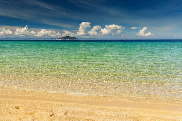 Praia panorâmica de Agios Ioannis em Halkidiki, na Grécia — Fotografia de Stock