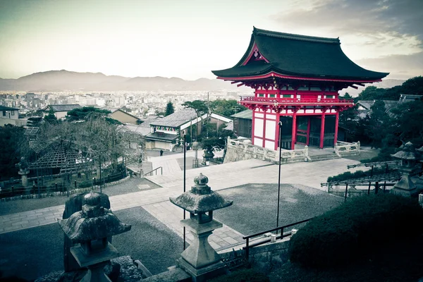 Храм Киёмидзу в Японии — стоковое фото