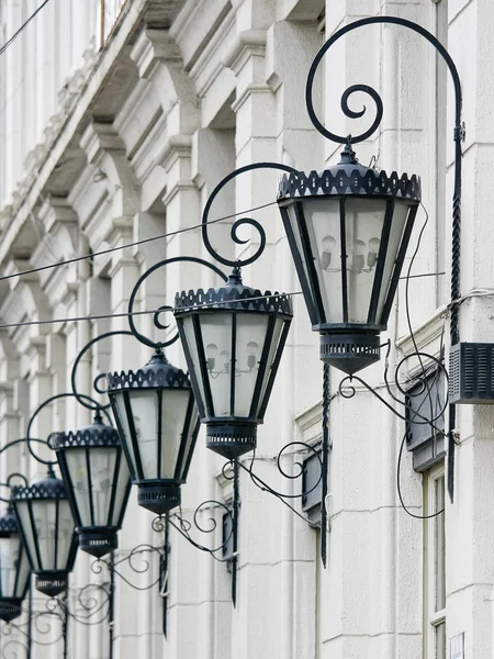 Lámparas en un hermoso edificio en Punta Arenas —  Fotos de Stock