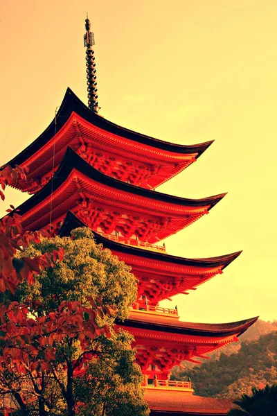 Vijf verdiepingen Pagode in miyajima, japan — Stockfoto