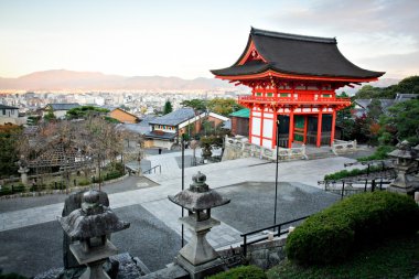 Kiyomizu Tapınağı