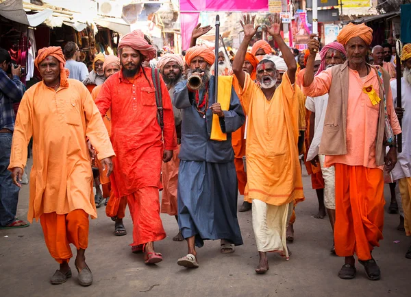 Unidentified holy men attends the Pushkar fair — Stock Photo, Image