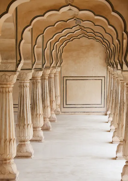 Bernstein-Festung in der Nähe der Stadt Jaipur in Indien. Rajasthan — Stockfoto