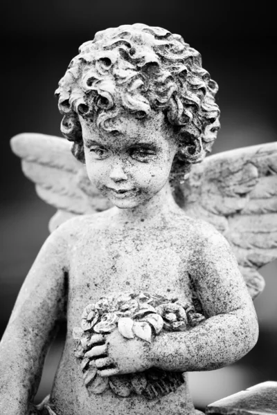 Beautiful Sculpture at a Melbourne Cemetery — Stock Photo, Image