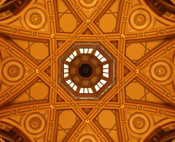 Ornate Dome Ceiling in old banking chambers — Stock Photo, Image