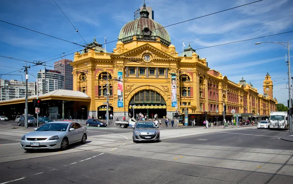 MELBOURNE, AUSTRALIA - 29 октября: Iconic Flinders Street Station — стоковое фото