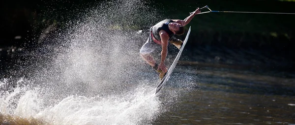 Melbourne, australia - märz 11: jordan uren beim wakeboard event bei den moomba masters — Stockfoto