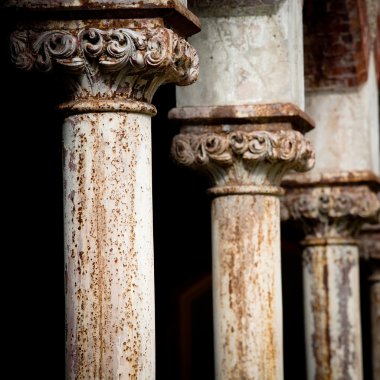 eski manastır - ilk ayağı odaklanmak at ayağı