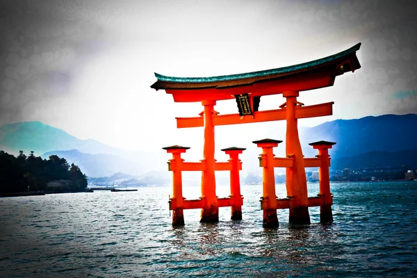 Torii gate at Miyajima, near Hiroshima - Japan — Stock Photo, Image