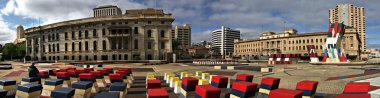 Adelaide festival Merkezi, Parlamento Binası, casino ve tren istasyonu