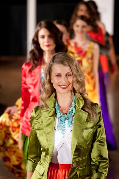 MELBOURNE - MARCH 19: A model showcases designs by John Cavill in the 2011 L'Oreal Melbourne Fashion Festival — Stock Photo, Image