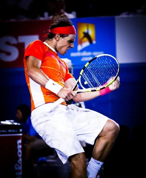 MELBOURNE, AUSTRALIA - 22 DE ENERO: Rafael Nadal de España en su victoria sobre Phillipp Kohlschreiber en el Abierto de Australia 2010 — Foto de Stock