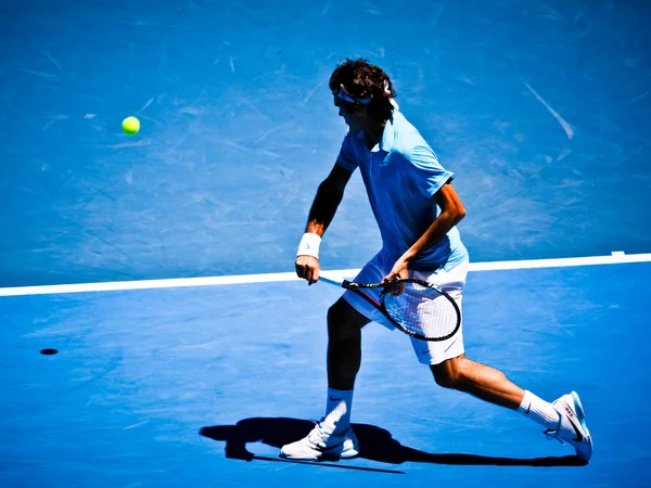 Melbourne, Australien - 25 januari: roger federer i sin seger över lleyton hewitt under den australiska öppen 2010 — Stockfoto