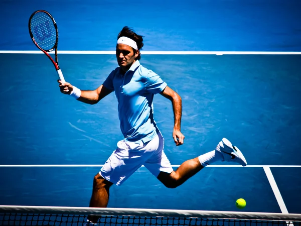 Melbourne, Ausztrália - január 25-én: roger federer, ő nyer több mint lleyton hewitt során a 2010-es australian open — Stock Fotó